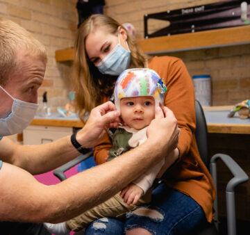 المرحلة الأخيرة قبل خلع خوذة الرأس المسطح: نصائح مهمه لضمان نجاح العلاج