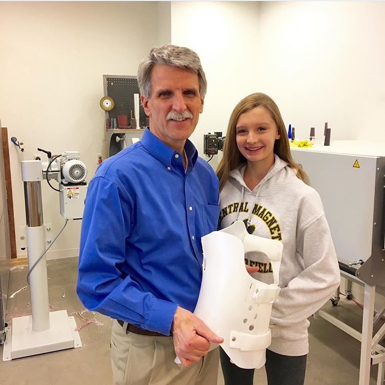 كم من الوقت يستغرق قياس وتصنيع حزام اعوجاج العمود الفقري؟ دليلك خطوة بخطوة