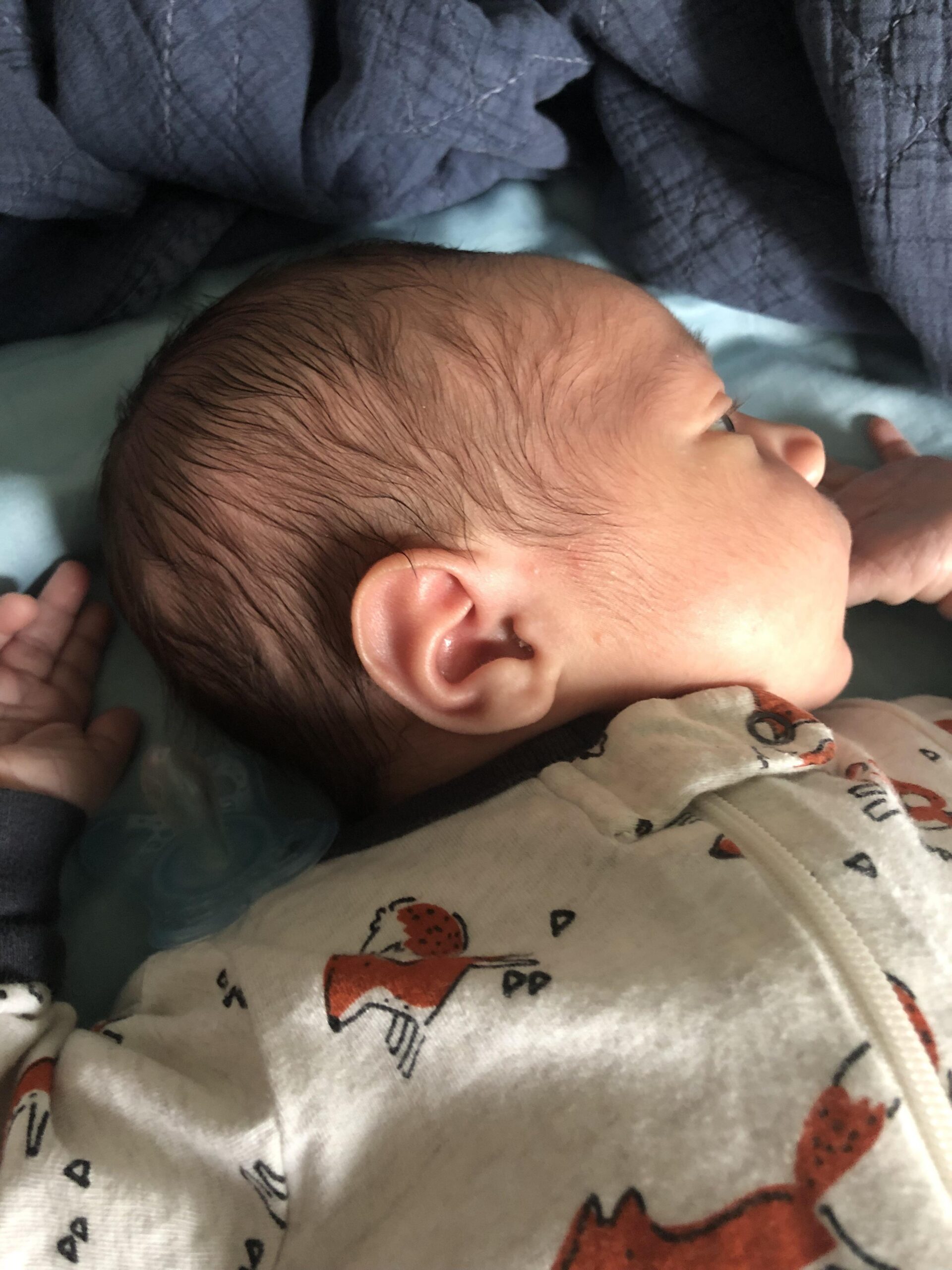 متى يأخذ رأس الطفل شكله النهائي؟ وما هي علامات النمو الطبيعي