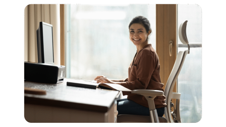 أفضل وظيفة لمريض اعوجاج العمود الفقري | خيارات آمنة ونصائح طبية