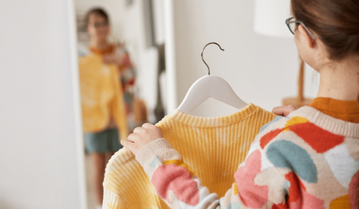 أفضل طرق ارتداء الملابس مع حزام اعوجاج العمود الفقري: راحة وأناقة لطفلك